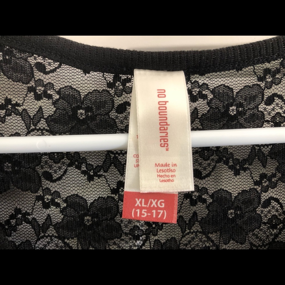 Tops - Picture 2 of 4